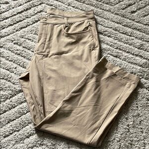 Old Navy Go Active Men's Tan Pants